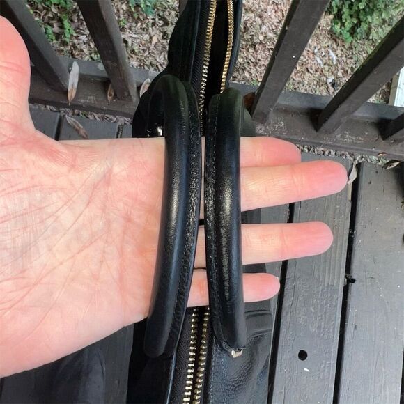 COACH Black Leather Shoulder Bag w Gold Hardware & Detachable Strap AUTHENTIC - Picture 6 of 10